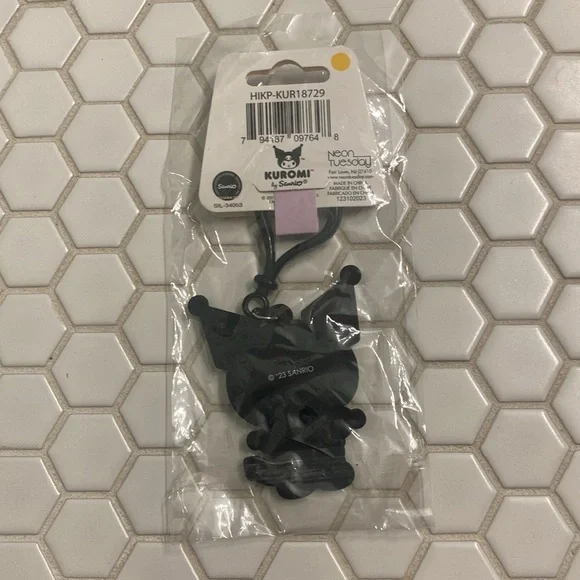 Sanrio kuromi rubber charm keychain NWT - Picture 4 of 4